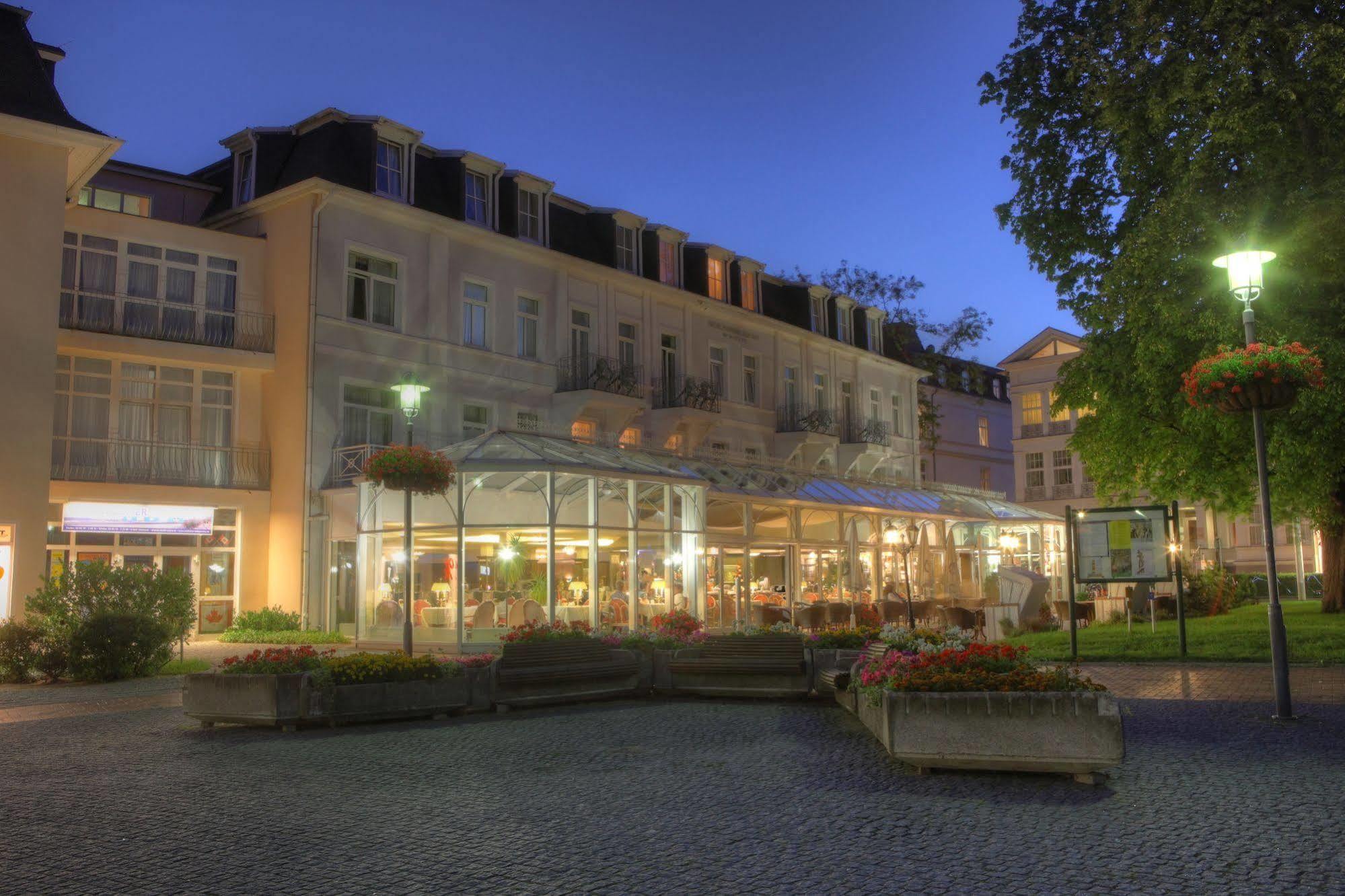 Seetelhotel Pommerscher Hof Heringsdorf  Exterior photo